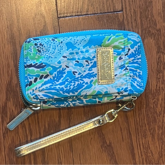 Handbags - Lily Pulitzer wallet